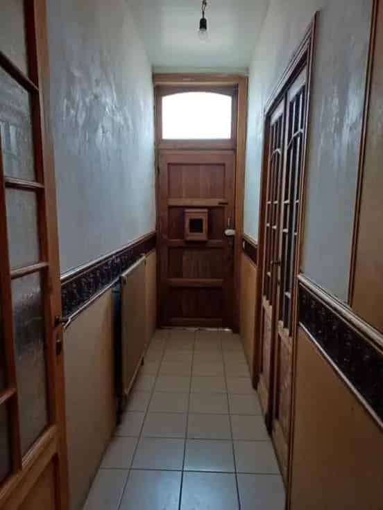 Huis Te Koop: 3 Slaapkamers, 2 Badkamers, Tuin