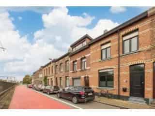 Huis te koop Kapellen 4 slaapkamers renovatieproject