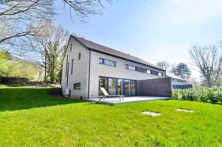 Luxe Villa te Tilff met 4 slaapkamers en prachtig uitzicht