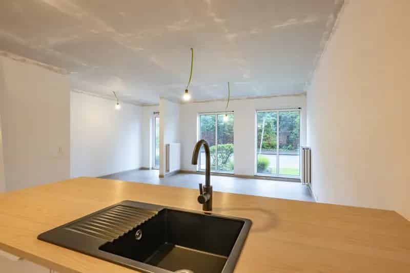 Gelijkvloers Appartement met Tuin 2 Parkeerplaatsen