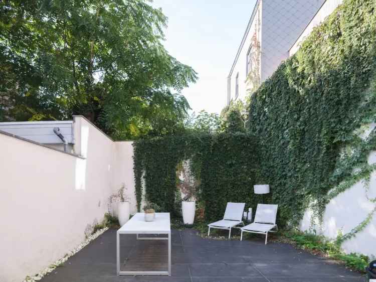 Huis te huur ruime herenwoning met tuin nabij Dampoort Station