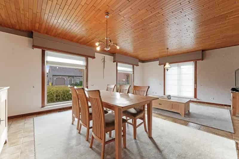 Woning met 2 slpkrs en ruime tuin op toplocatie