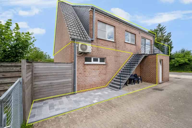 Ruim 3 Slaapkamer Appartement Grimminge