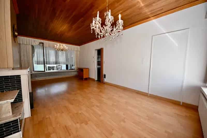 Huis te koop 3 slaapkamers tuin optionele garage