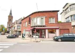 Handelspand te koop Gullegem: Bakkerij met woning