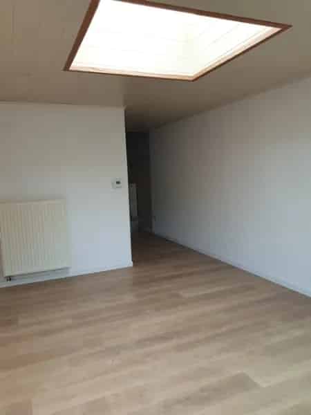 Huis te huur 2 slaapkamers gerenoveerd