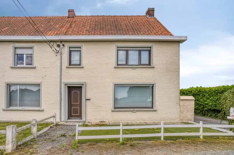 Halfopen bebouwing te renoveren Dentergem 4 slaapkamers
