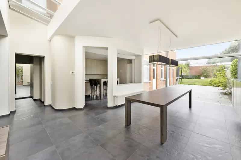 Huis te huur Wielsbeke: Grote woning met praktijk 4 slaapkamers garage tuin