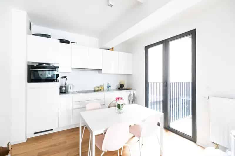 Gerenoveerd 1 Slaapkamer Appartement te Koop Nabij Nachtegalenpark