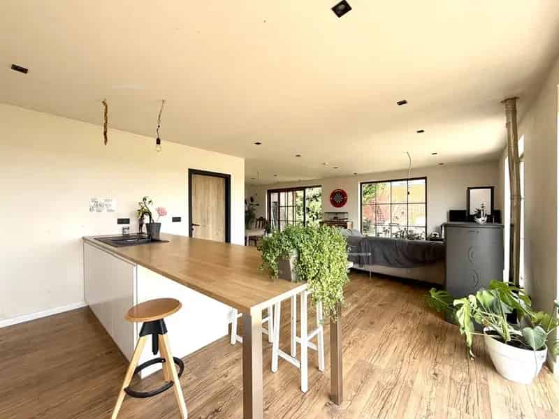 Instapklare woning te koop in Heestert met 3 slaapkamers en tuin