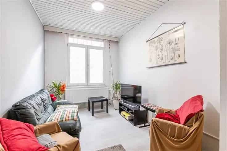Huis Te Koop Antwerpen 120m² 3 slaapkamers 3 badkamers