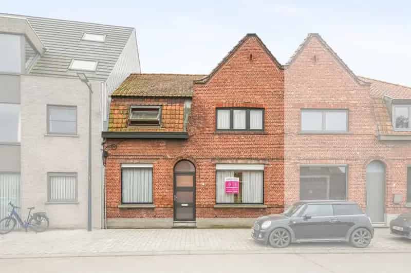 Huis te koop Langemark: 6 slaapkamers, ruime tuin