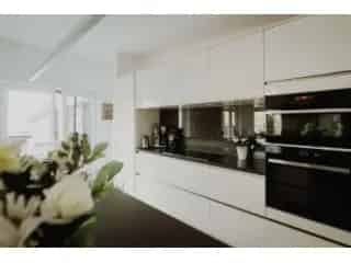 Villa te koop Yvoir moderne villa met prachtig uitzicht