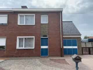 Huis te koop Sint-Eloois-Vijve - Ruime gezinswoning te moderniseren