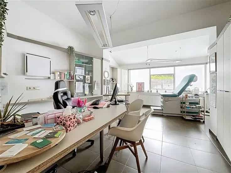 Appartementsblok Te Koop: Beleggingspand Waver