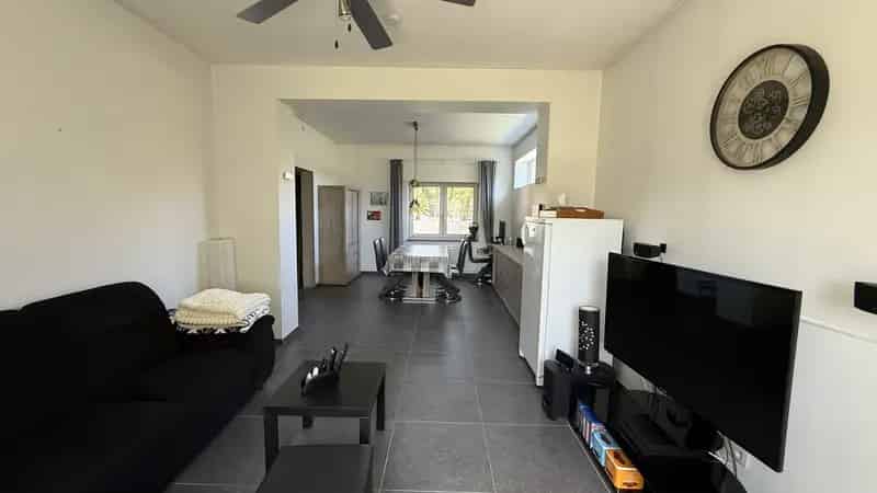 Huis te koop in Langdorp: Gedeeltelijk gerenoveerde woning met 3 slaapkamers