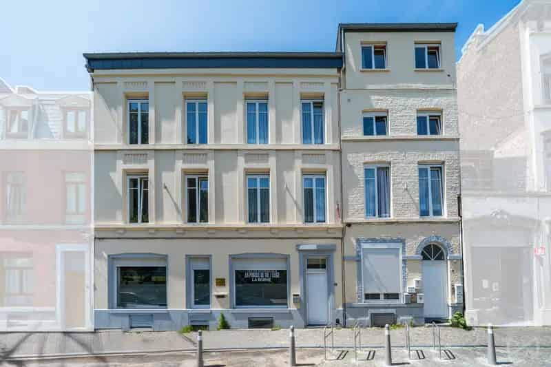 Investeringspand te Saint-Léonard: 6 appartementen en polyvalente ruimte