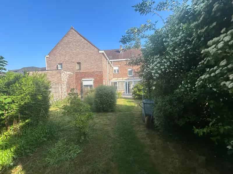 Huis te koop Wevelgem 6 slaapkamers grote tuin garage