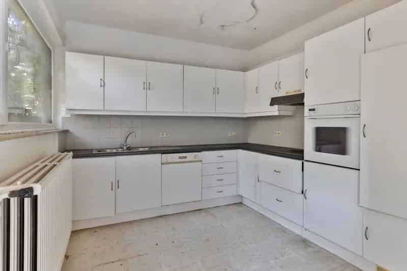 Gelijkvloerse woning uitstekende locatie