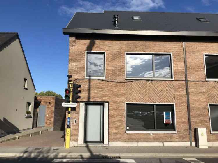 Modern gerenoveerde woning te huur Schoonaarde
