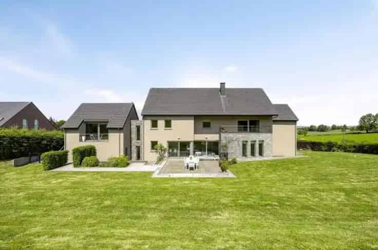 Villa Te Koop Clermont Ruime Villa 4 slaapkamers Grote Tuin