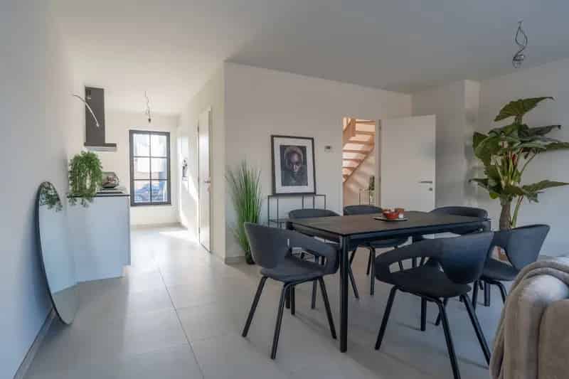 Ruime 5 Slaapkamer Nieuwbouwwoning Energiezuinig