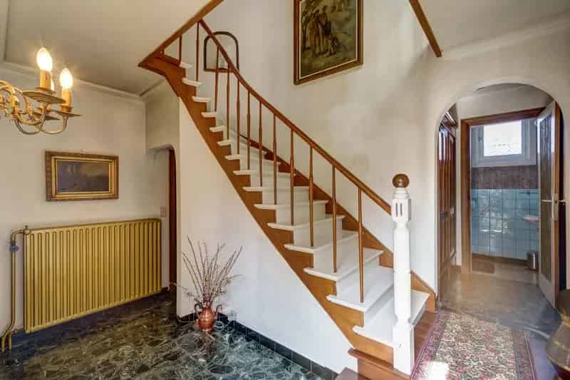 Huis te huur Brasschaat: 4 slaapkamers, centrumligging