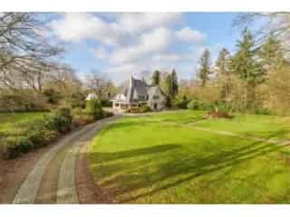 Huis te koop Sint-Martens-Latem - Grote villa met tuin