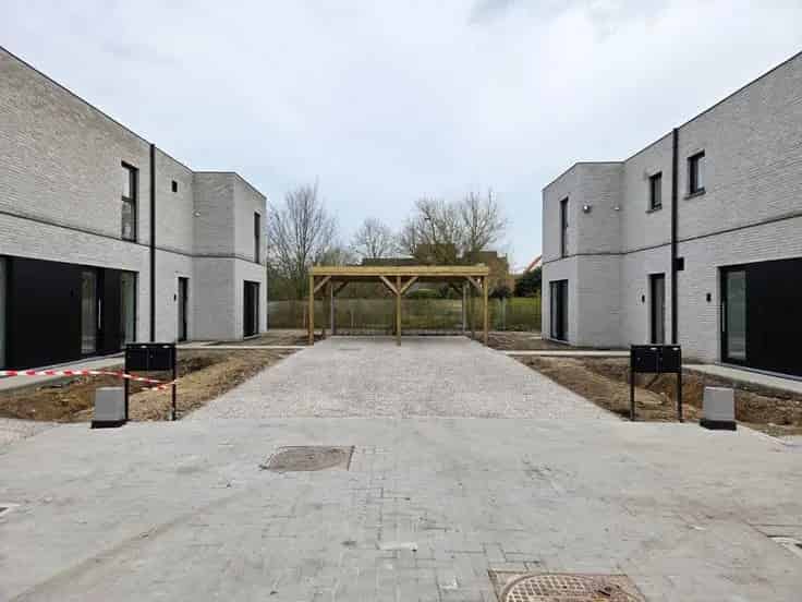 Moderne 3 Slaapkamer Nieuwbouwwoning Te Koop