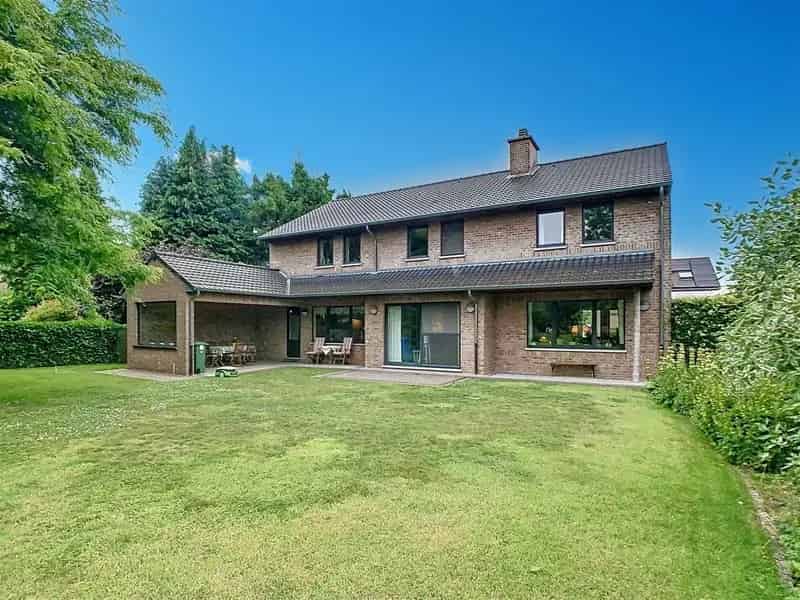Huis te koop Tervuren: Unieke villa met 5 slaapkamers en grote tuin