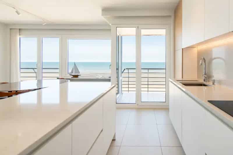 Gerenoveerd 3 Slaapkamer Appartement Nieuwpoort Bad Zeezicht