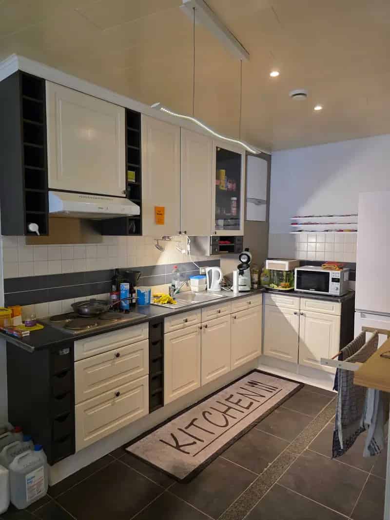 Kangoeroewoning te koop: 2 aparte woningen, zwembad en 15 zonnepanelen