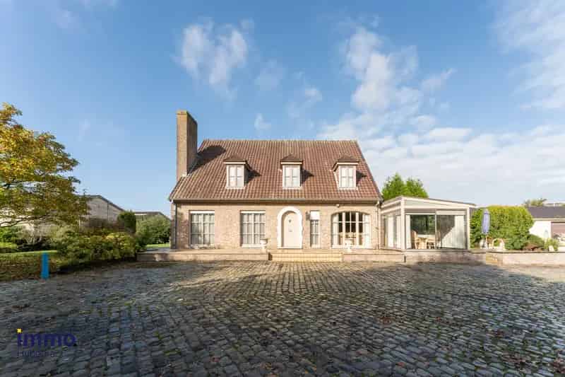 Idyllische Villa te Koop 3598m² Garage 6 Wagens Paardenstallen