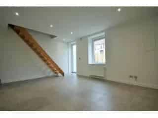 Huis te huur Mont-sur-Marchienne 86m² 2 slaapkamers gerenoveerd