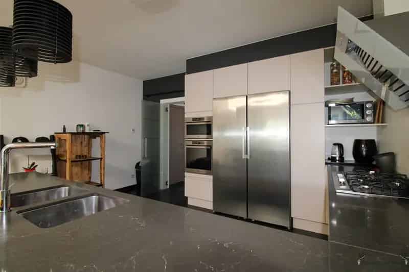 Instapklare woning met 3 slpks, garage en tuin