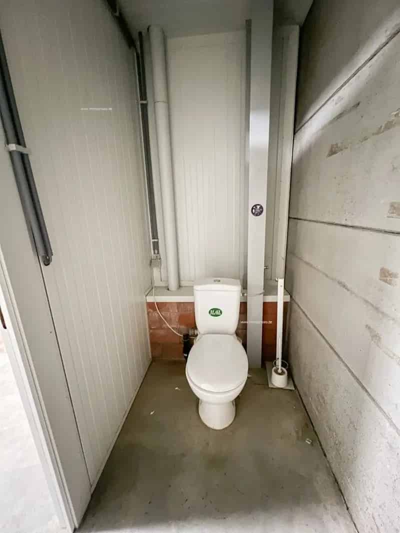 Magazijn te Huur Eeklo - Opslagruimte met Kantoor