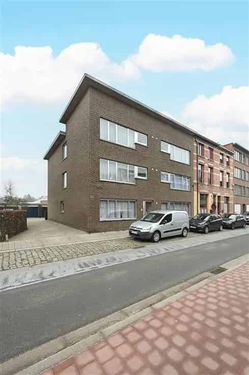 Appartementenblok te koop Ekeren-Mariaburg 6 appartementen 6 garages