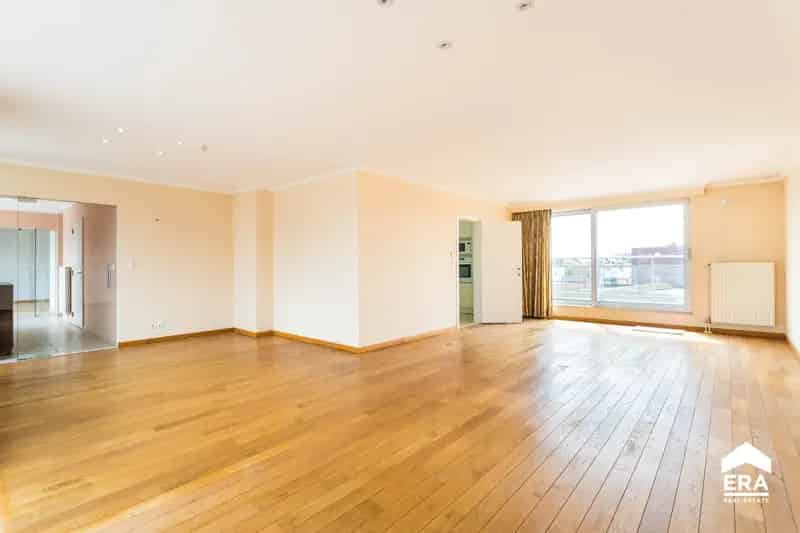 Ruim Appartement te Huur Roeselare 4 slaapkamers 2 Terrassen