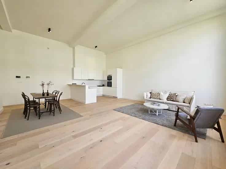 Duplex Antwerpen: 2 slaapkamers, tuin, parking