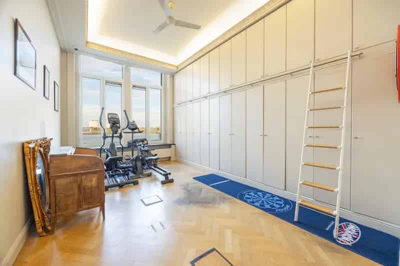 ANTWERPEN-EILANDJE - Veelzijdig hoekappartement aan Scheldekaaien