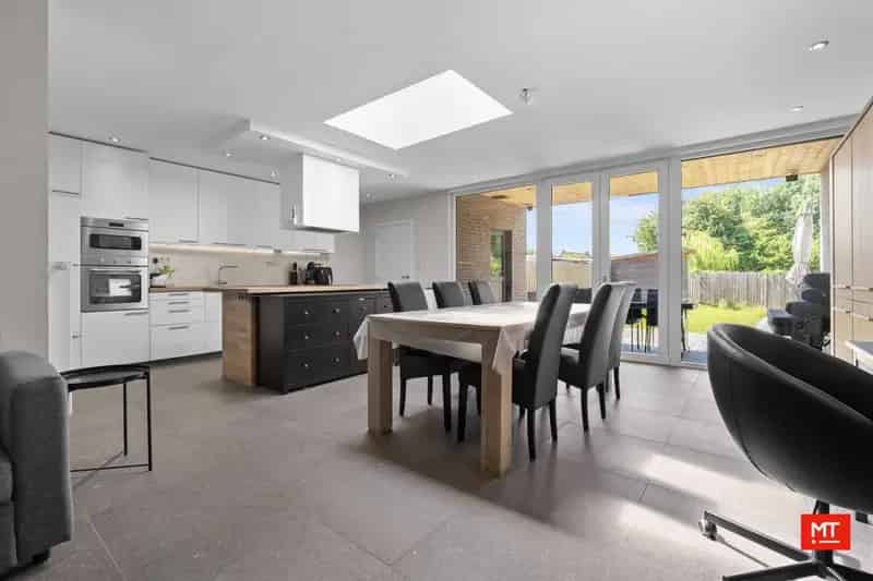 Ruime gezinswoning 5 slaapkamers Westtuin Garage EPC A