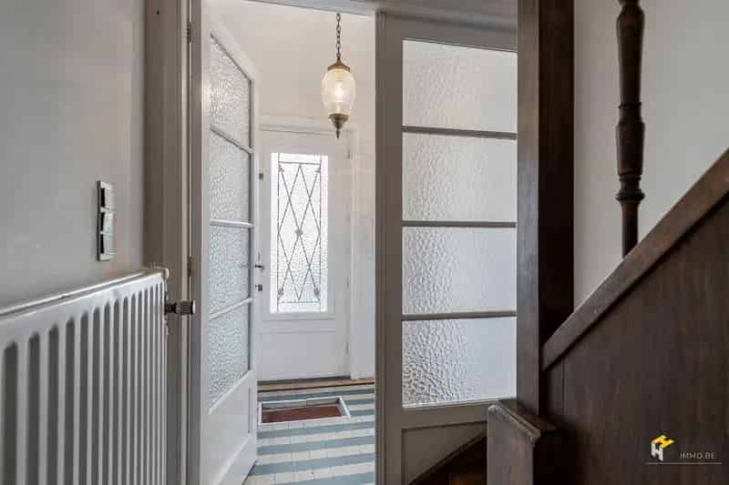 Te moderniseren Bel-Etage woning 4 slaapkamers Deurne