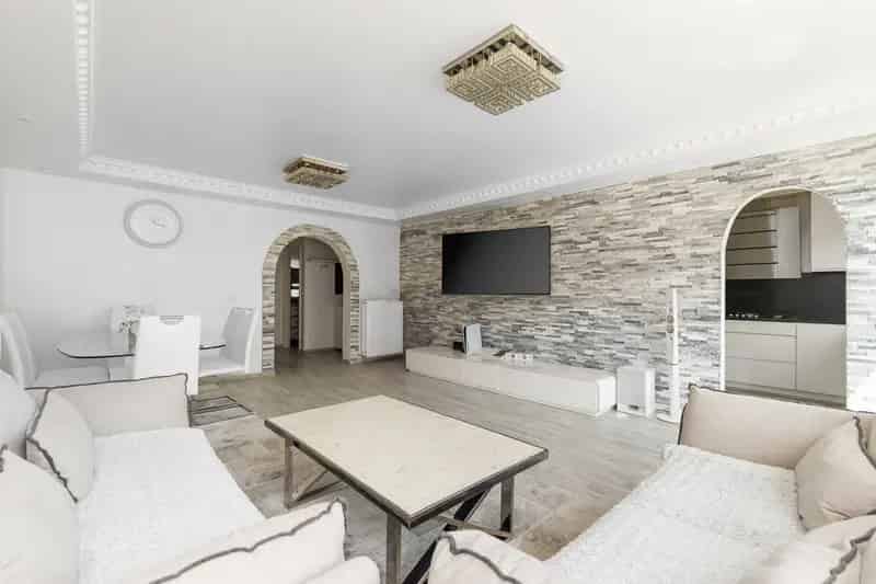 Appartement te koop in Deurne: Instapklaar 2 slaapkamers