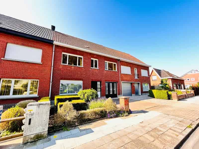 Ruime gezinswoning 5 slaapkamers garage Wervik