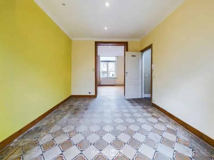 Huis te Koop Stalle 150m² Tuin Terras Nabij Wolvendaelpark