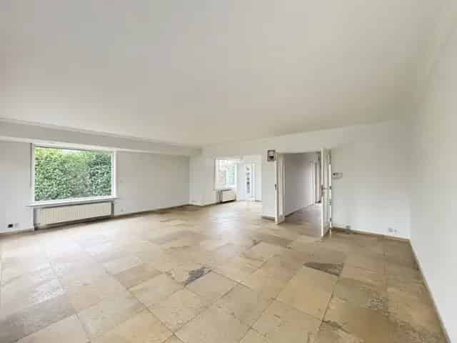 Gezinswoning 230m² 5 slaapkamers Stockel