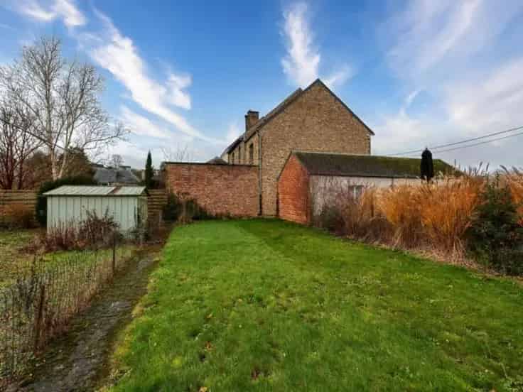 Huis Te Koop Te Renoveren 3 Slaapkamers Tuin Remise
