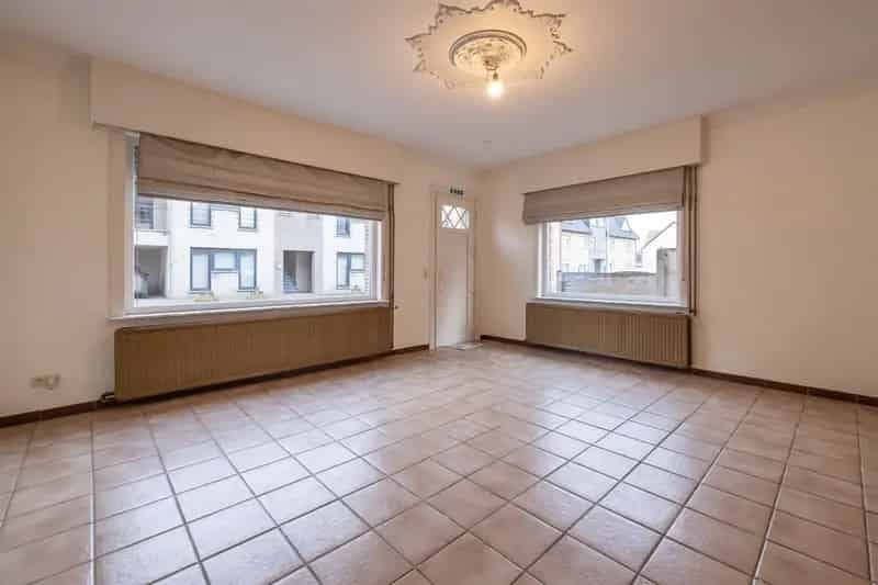 Instapklare woning 3 slaapkamers 565m2