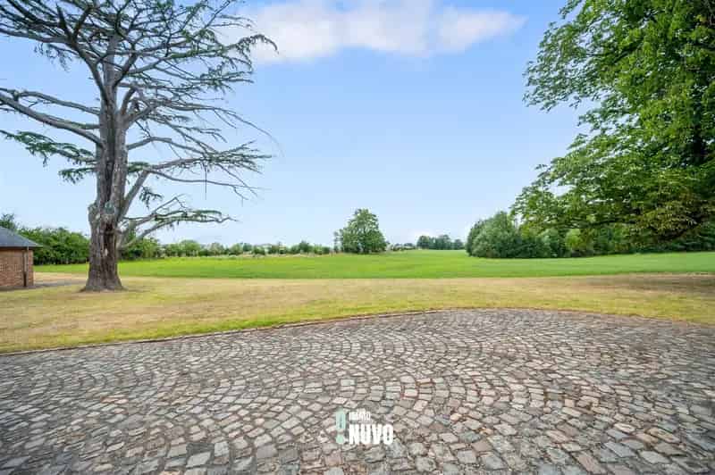 Uniek Landhuis met Ruimte en Potentieel