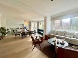 Appartement te huur Sint-Gillis - Gemeubileerd - Nabij Louise en Chatelain